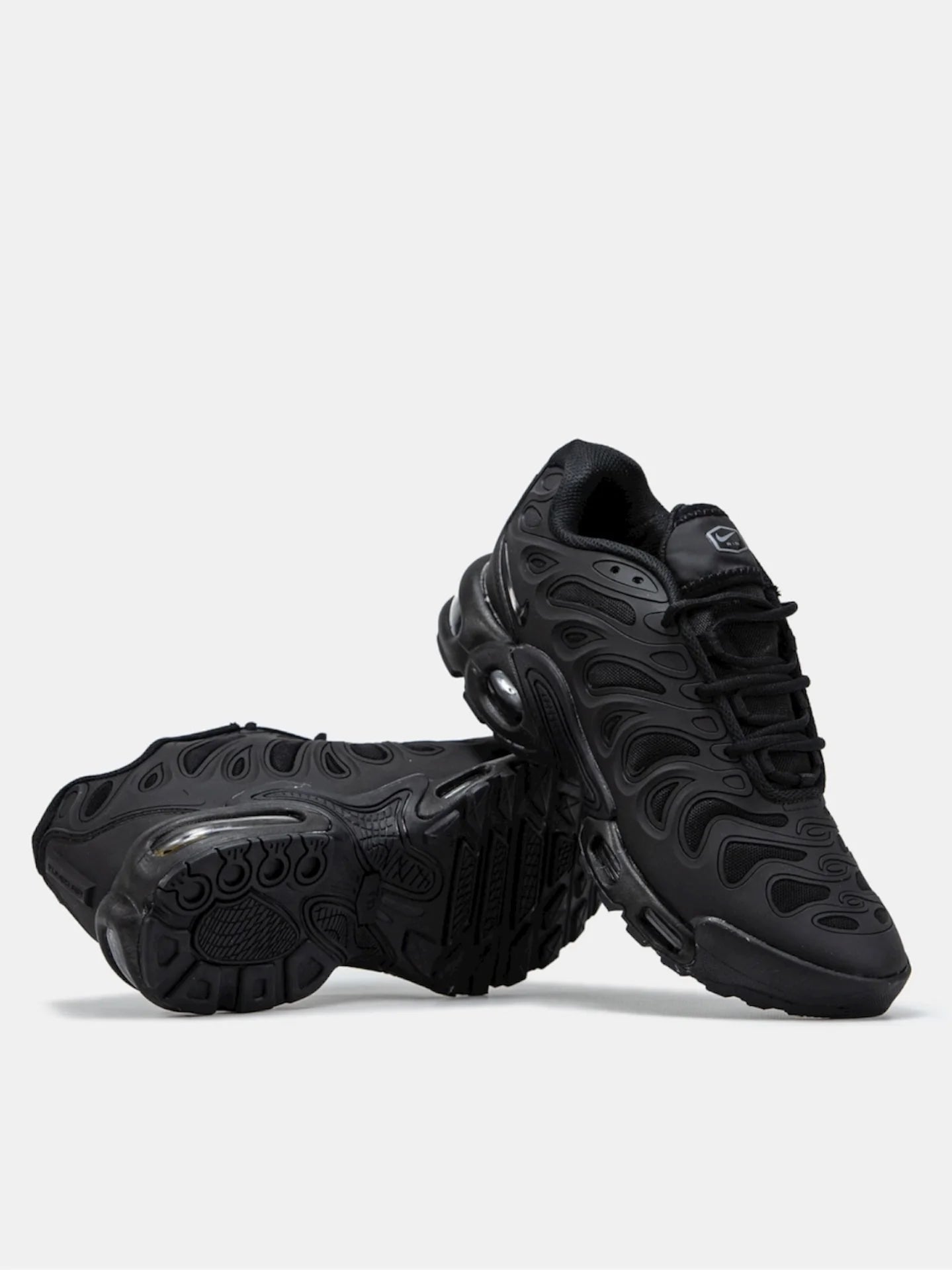 AM Nike Tn Plus Drift Hyper Black
